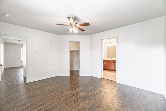 11207 Hall Pines Court, Houston, TX 77075