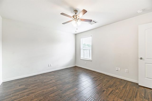 11207 Hall Pines Court, Houston, TX 77075