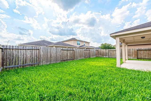 11207 Hall Pines Court, Houston, TX 77075