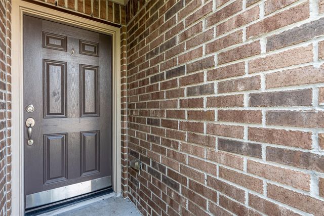 11207 Hall Pines Court, Houston, TX 77075