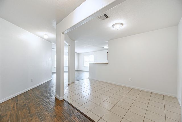 11207 Hall Pines Court, Houston, TX 77075