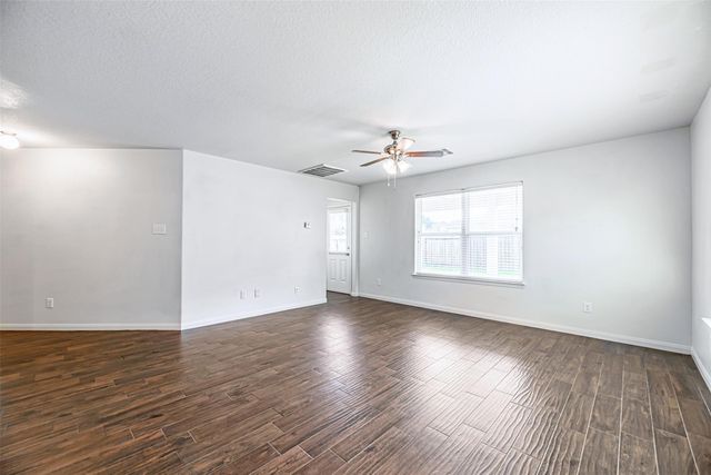 11207 Hall Pines Court, Houston, TX 77075