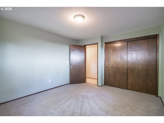 10195 Sw KABLE St, Portland, OR 97224