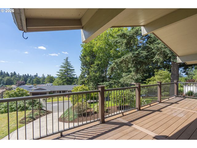 10195 Sw KABLE St, Portland, OR 97224