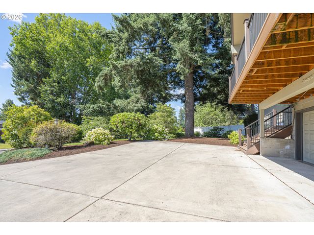 10195 Sw KABLE St, Portland, OR 97224
