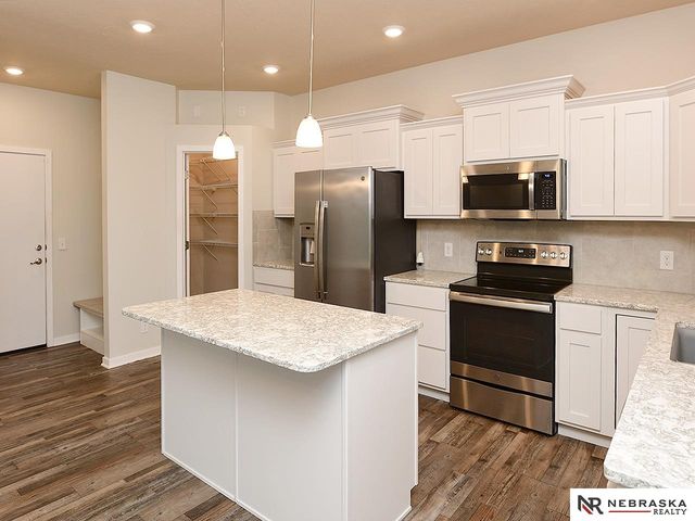 11741 S 112th Street, Papillion, NE 68046