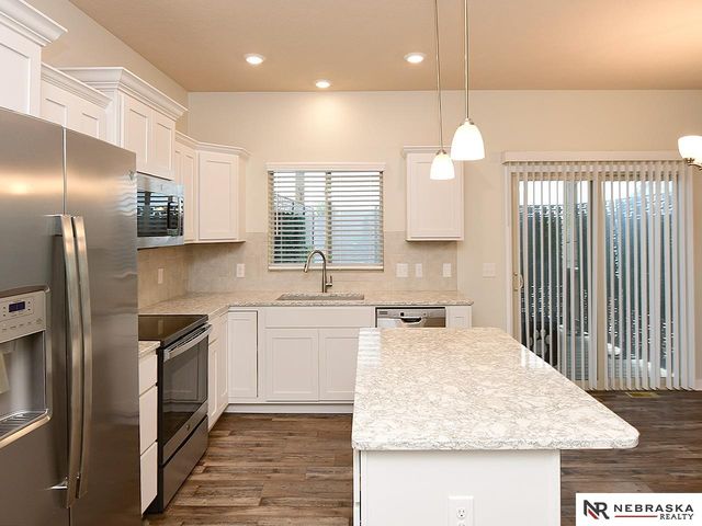 11741 S 112th Street, Papillion, NE 68046