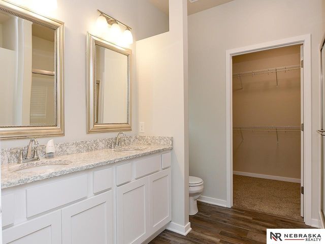 11741 S 112th Street, Papillion, NE 68046