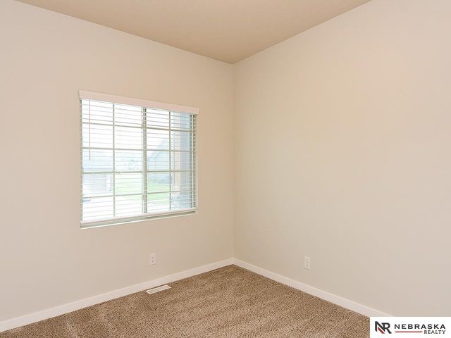 11741 S 112th Street, Papillion, NE 68046