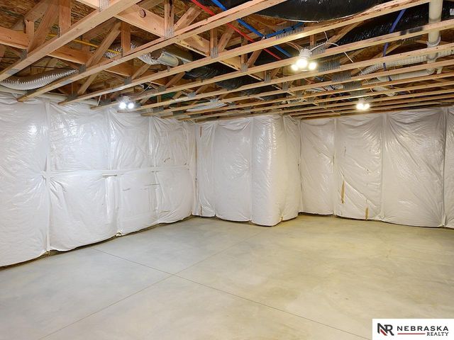 11741 S 112th Street, Papillion, NE 68046