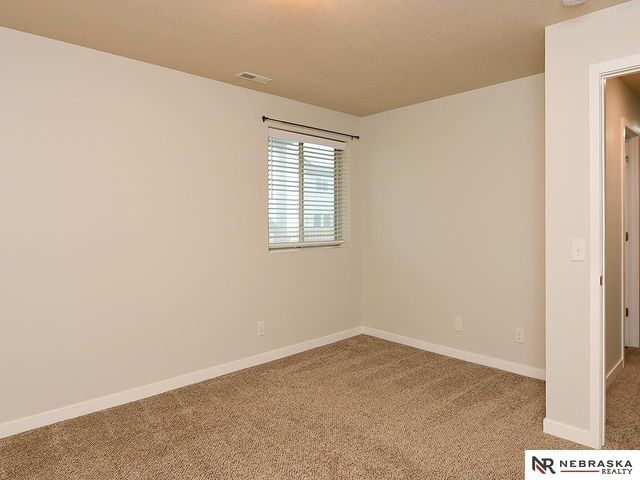 11741 S 112th Street, Papillion, NE 68046