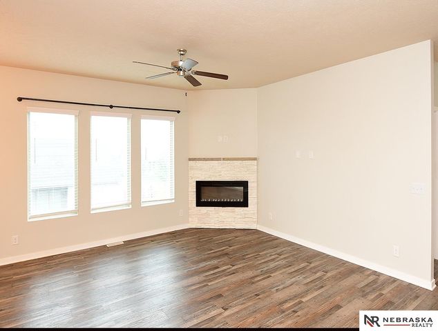 11741 S 112th Street, Papillion, NE 68046