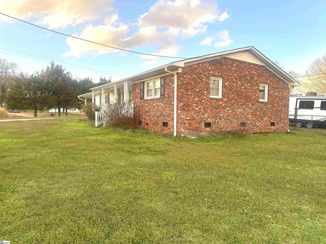 411 Hillbrook Circle, Pacolet, SC 29372