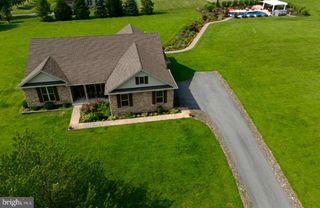 101 CIDER MILL RD, Mertztown, PA 19539