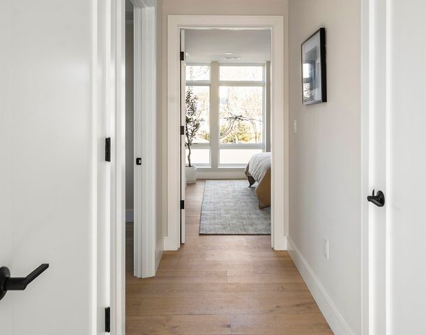 20 Kinmonth Rd 306, Newton, MA 02468