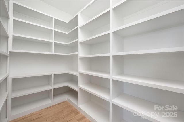 4041 Hiddenbrook Drive, Charlotte, NC 28205