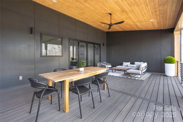 4041 Hiddenbrook Drive, Charlotte, NC 28205