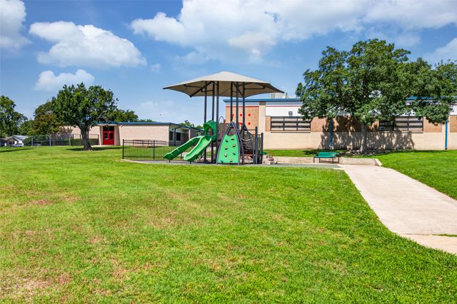 2718 Ridgewood Street, Irving, TX 75062