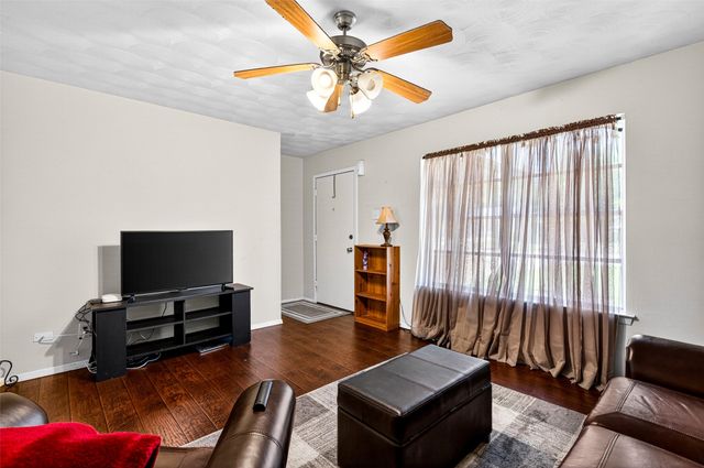 2718 Ridgewood Street, Irving, TX 75062