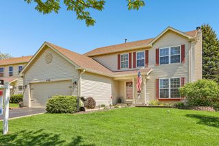 806 Meadowridge Drive, Aurora, IL 60504
