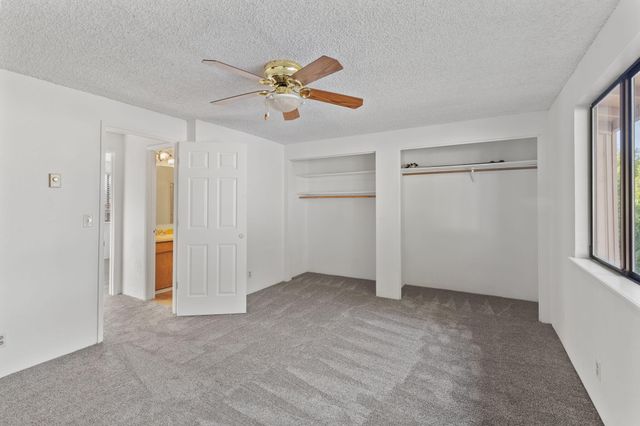 1004 SE Camelot Drive, Grants Pass, OR 97526