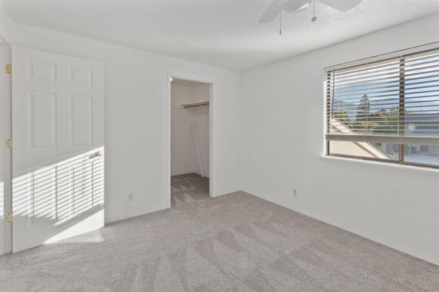 1004 SE Camelot Drive, Grants Pass, OR 97526