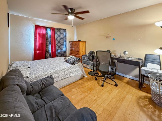 6855 W DEVONSHIRE Avenue, Phoenix, AZ 85033