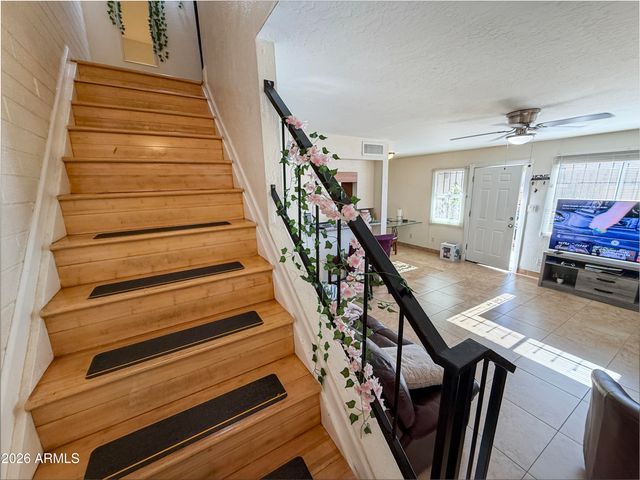 6855 W DEVONSHIRE Avenue, Phoenix, AZ 85033