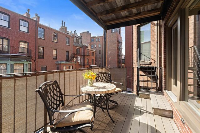 285 Beacon Street 3B, Boston, MA 02116
