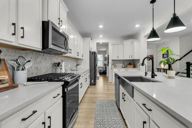 245 Summer Tanager Drive, Summerville, SC 29485