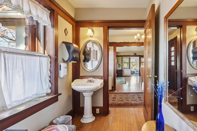 930 River Road, Wisconsin Dells, WI 53965