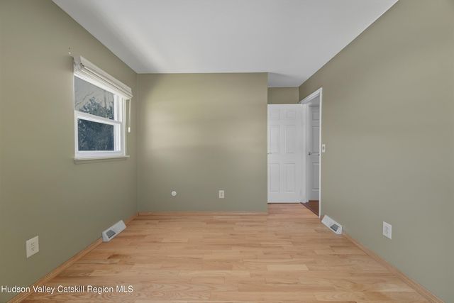 122 Springhollow Drive, Cohoes, NY 12047