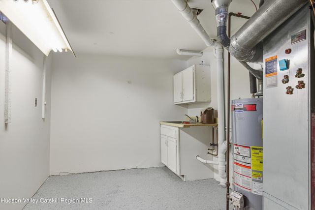 122 Springhollow Drive, Cohoes, NY 12047