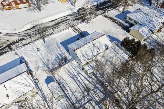 122 Springhollow Drive, Cohoes, NY 12047