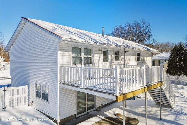 122 Springhollow Drive, Cohoes, NY 12047