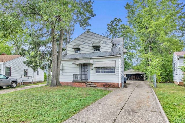 15521 N Lotus Drive, Cleveland, OH 44128