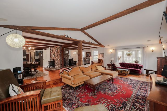 406 4Th Range Road, Pembroke, NH 03275