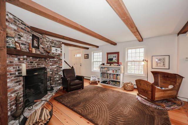 406 4Th Range Road, Pembroke, NH 03275