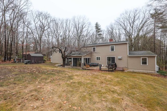 406 4Th Range Road, Pembroke, NH 03275