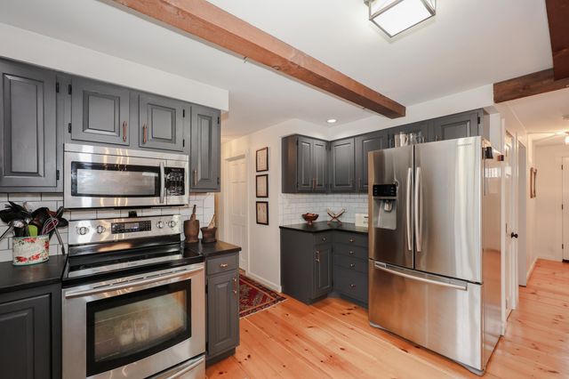 406 4Th Range Road, Pembroke, NH 03275