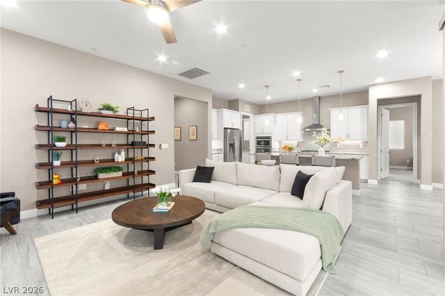 11832 Saverio Avenue, Las Vegas, NV 89138