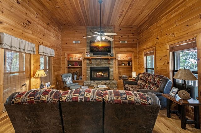 196 Ethan Wilson Way, Morganton, GA 30560