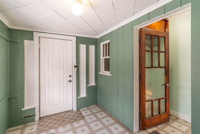 2828 7th Street, Muskegon, MI 49444