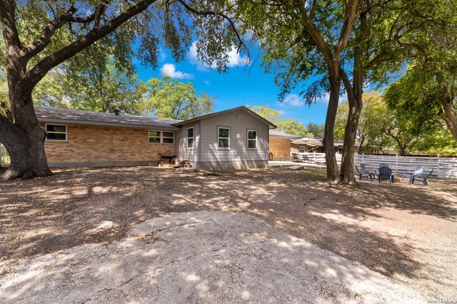 8002 Briargate, San Antonio, TX 78230