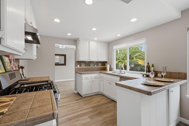 8008 Mesa Oak Way, Citrus Heights, CA 95610