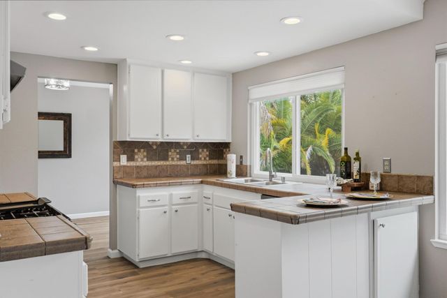8008 Mesa Oak Way, Citrus Heights, CA 95610