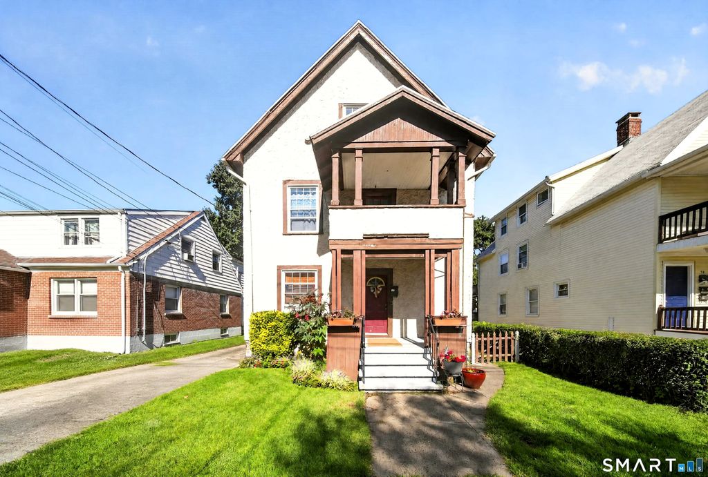 42-46 Hanford Avenue, Bridgeport, CT 06605