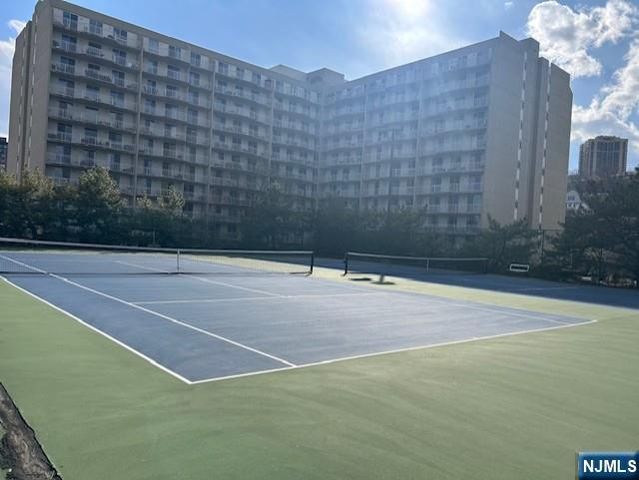 1055 River Road 501, Edgewater, NJ 07020