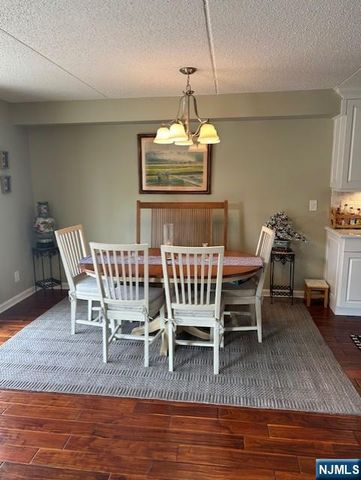 1055 River Road 501, Edgewater, NJ 07020