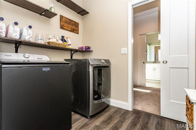 7987 Matterhorn Canyon Road, Caseyville, IL 62232